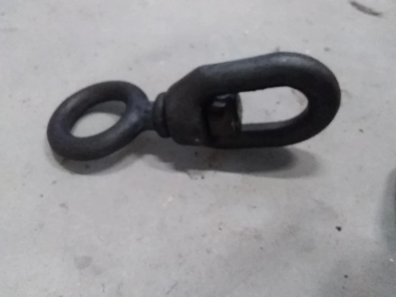 Emérillon Brute Diamètre 18 Mm N°3 Grand Oeil 3 Emérillon Brute Diamètre 18 Mm N°3 Grand Oeil