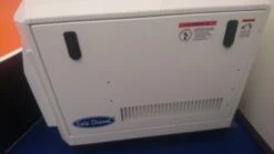 Groupe Électrogène Sole Diesel 7GSC 6,6kVA 50Hertz Cocoonné -Azur Marine Groupe electrogene Sole Diesel 7GSC 6 6 KVA 3