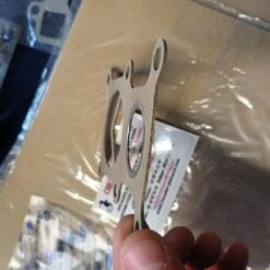 Joint échangeur-coude Partie Arrièrede L'échangeur Sur Solé Mini 17 Avant Version 6. -Azur Marine Joint Echangeur Coude echappement sur moteur 2 Cylindres 4