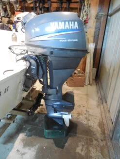 Moteur HIDEA HDEF 25 Cv 4 Temps E.F.I, Arbre Long, Barre Franche, Démarrage électrique -Azur Marine Moteur HIDEA HDEF 25 cv 4 Temps E F I arbre long barre f 3