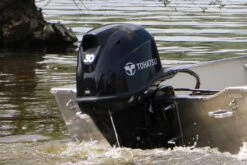 Moteur Hors-Bord 30 Cv Tohatsu BLANC Arbre Long Démarrage Electrique Commande à Distance Relevage Electrique -Azur Marine Moteur Hors Bord 30 cv Tohatsu Arbre Long Demarrage Elec 57