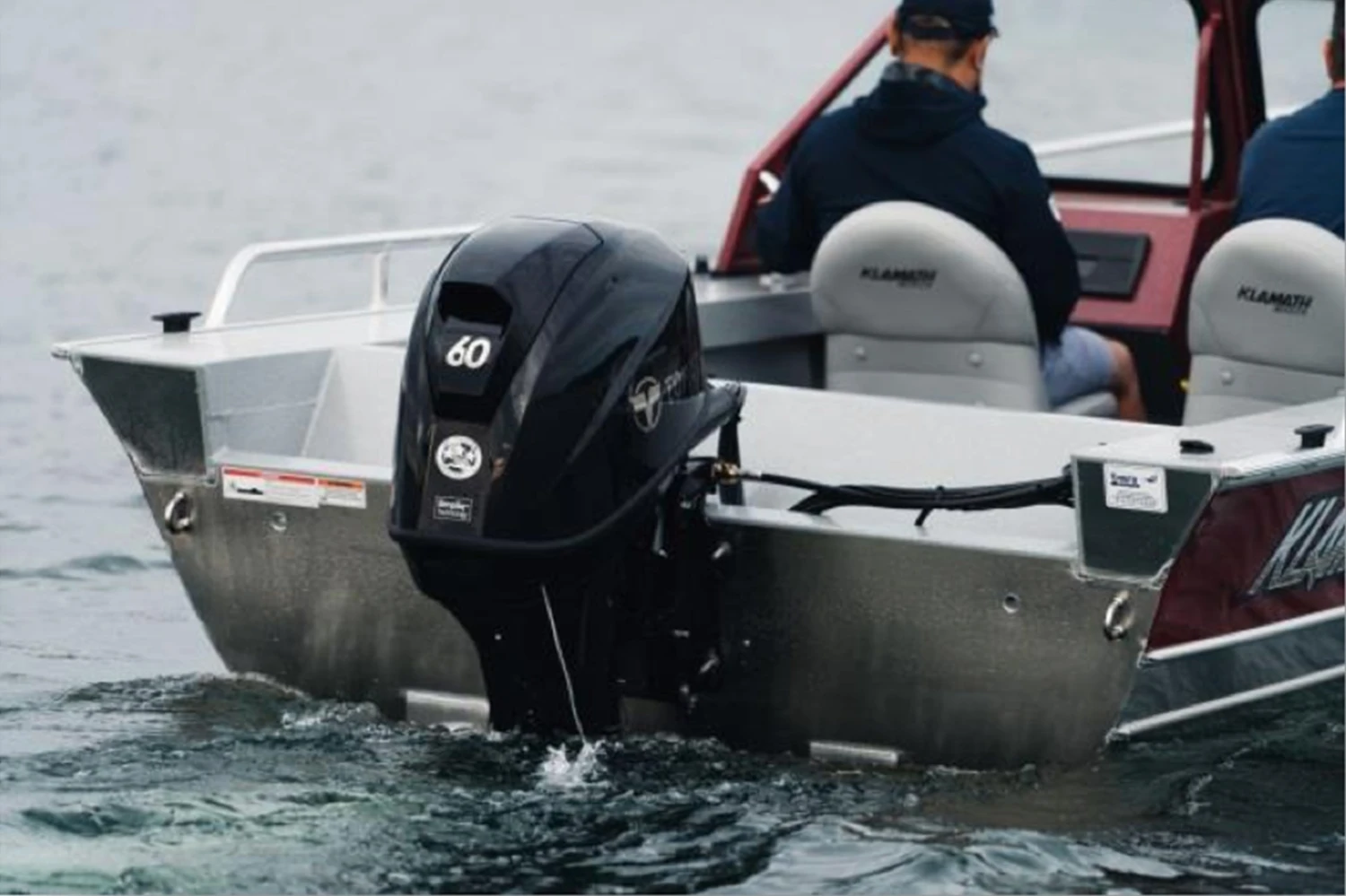 Moteur Hors-Bord 60 Cv Tohatsu Arbre Long Démarrage Electrique Commande à Distance Relevage Electrique 4 Moteur Hors-Bord 60 Cv Tohatsu Arbre Long Démarrage Electrique Commande à Distance Relevage Electrique – Image 2