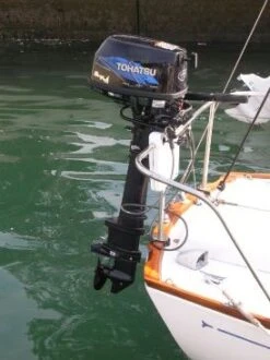 Moteur Hors-Bord Tohatsu 6 Cv Ultra Long Noir Sail Pro 18 Moteur Hors-Bord Tohatsu 6 Cv Ultra Long Noir Sail Pro -Azur Marine Moteur Hors Bord Tohatsu 6 cv Long Noir Sail Pro MFS6D S 1 1